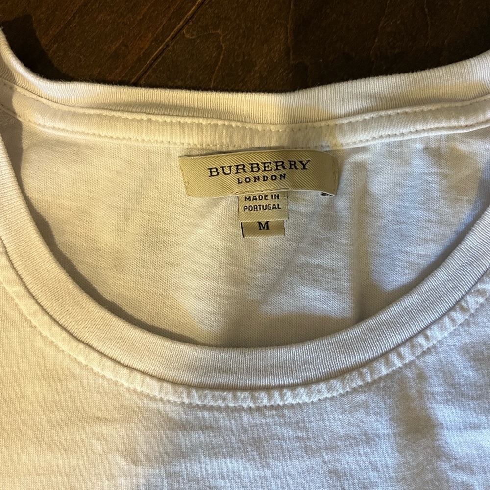 Womens size medium Burberry t-shirt